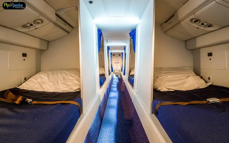 There-are-hidden-bedrooms-on-airplanes Facts About Aviation