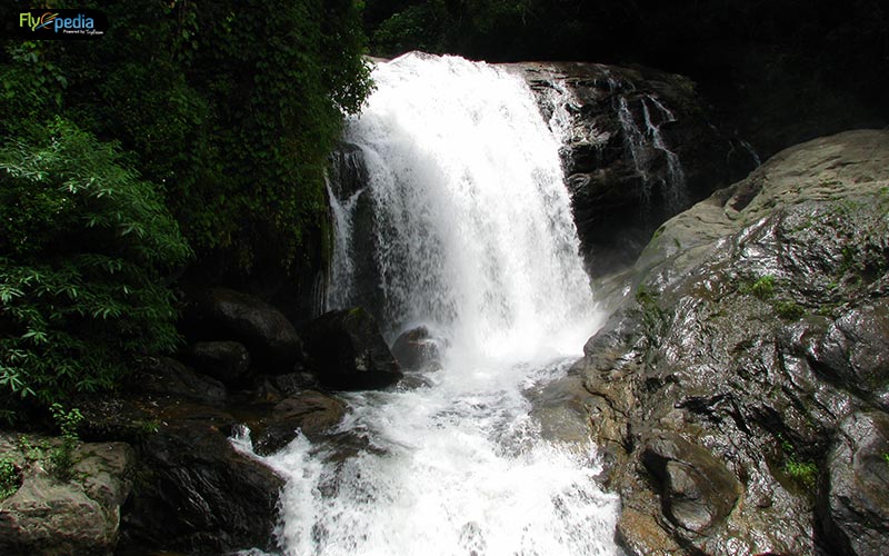Lakkom_Waterfalls