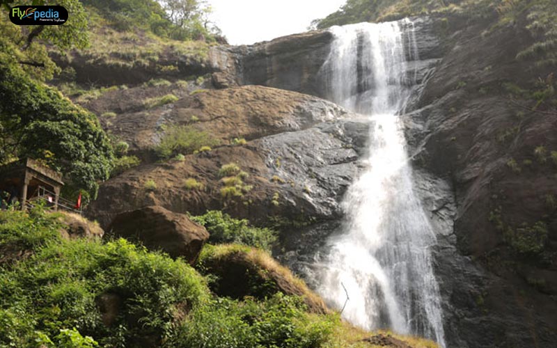 palaruvi-waterfalls
