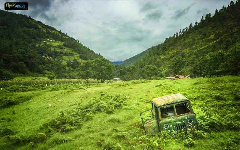 The enchanting Sangti Valley