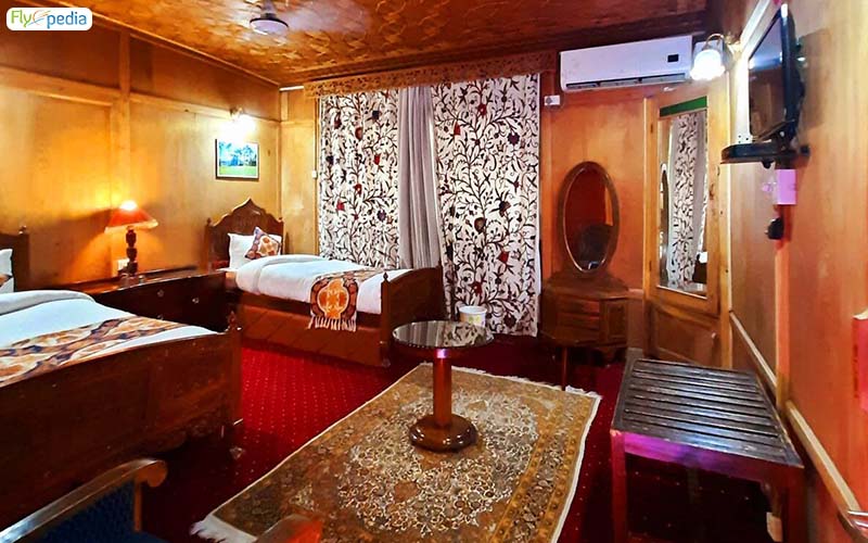 Luxury Inn Badyari Palace Houseboat