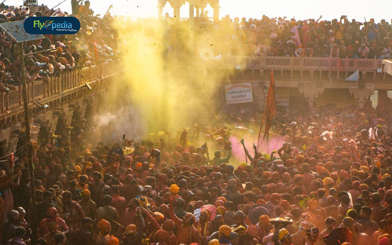 Play Holi in Vrindavan Uttar Pradesh